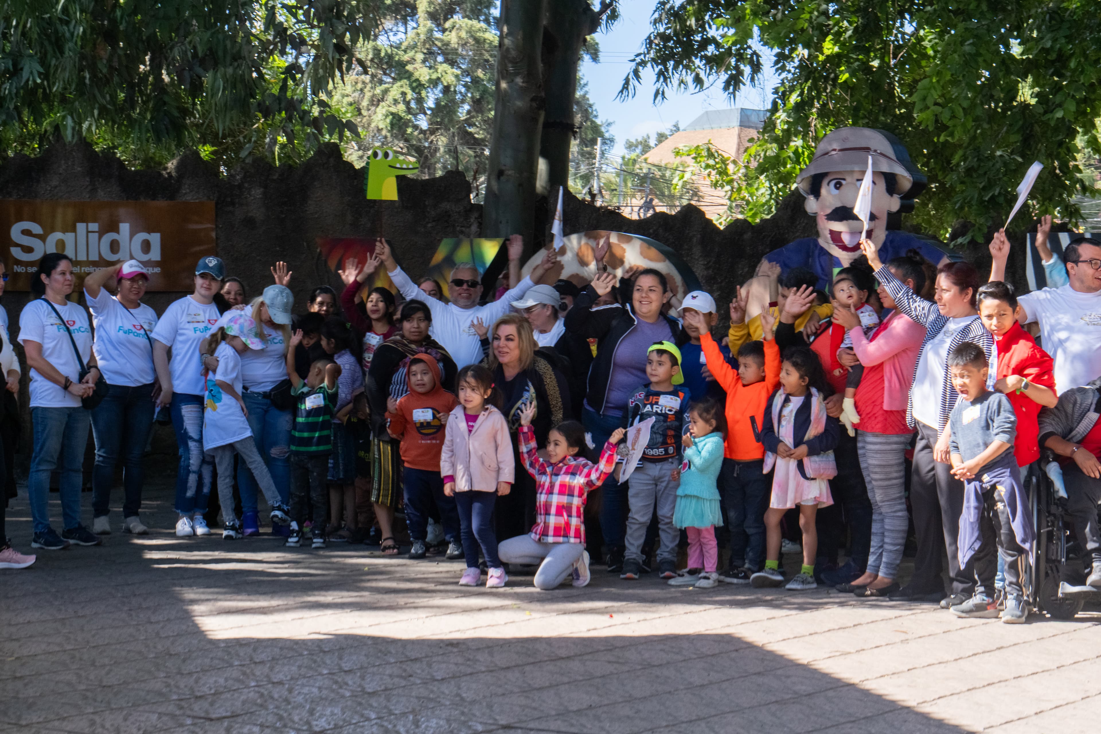 Visita al Zoológico en Familia